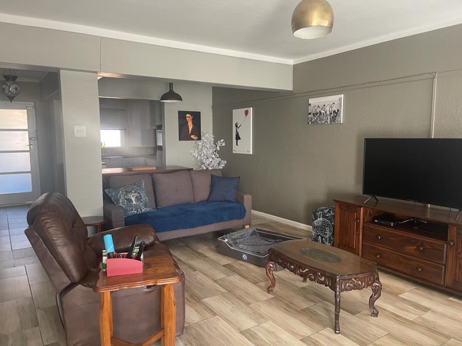 To Let 2 Bedroom Property for Rent in Sea Point Western Cape